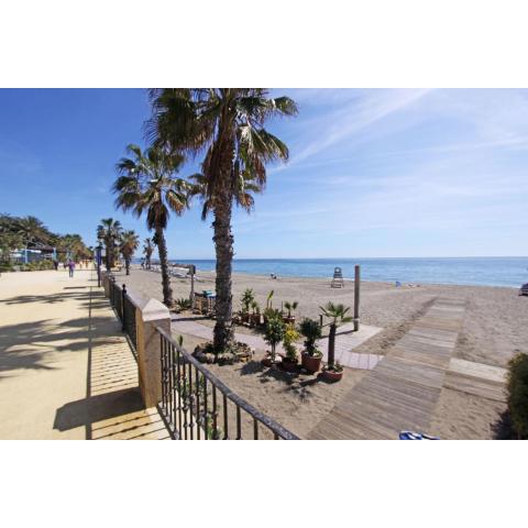 1105 beachfront apartment golden mile marbella