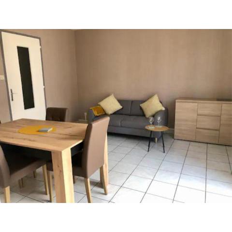 2 Bed Apartment Near the Coast & City Center