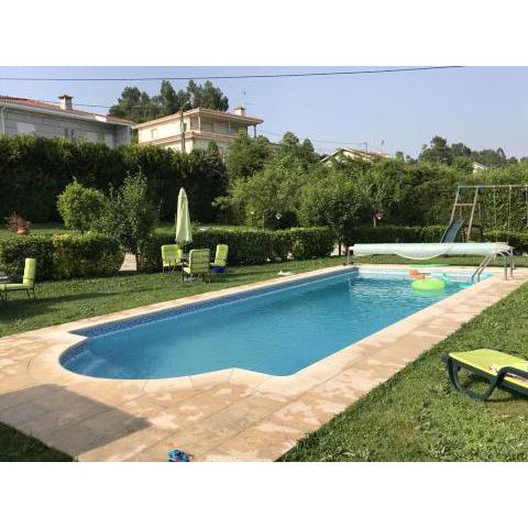 2 bedrooms villa with lake view private pool and enclosed garden at Lousada