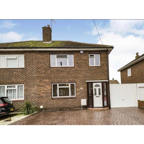 3 bedroom Semi detached