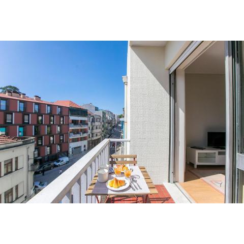 3BR Apartment with Balcony and Free Parking by LovelyStay