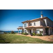 4 bedrooms house at Burela 80 m away from the beach with sea view and enclosed garden