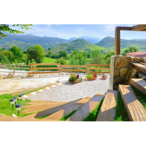 4 bedrooms house with furnished garden and wifi at Picos de Europa