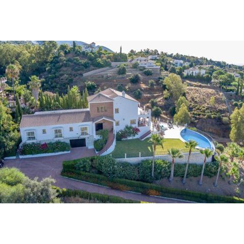 49-Exclusive Villa With Heated Pool & Breathtaking Views in Mijas!