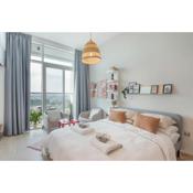 50% DISCOUNT GIVEN Charming studio in Dubai Marina