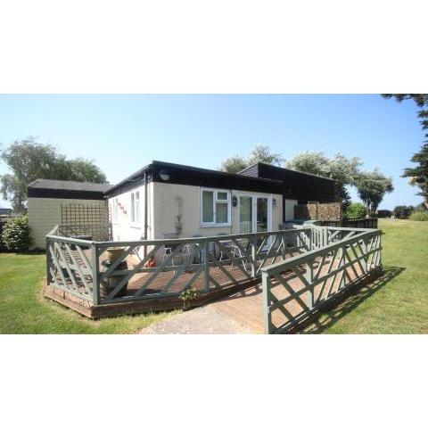 5G Medmerry Park 1 Bedroom Chalet