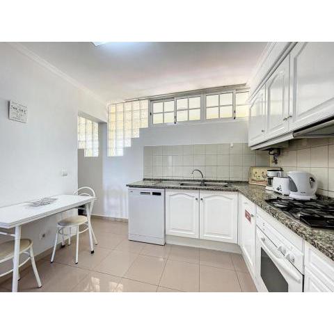 Achada 1 Bedroom Apartment in Funchal