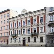 Airy and sunny apartment in the centre of Krakow