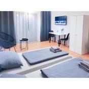 ALFA Apartment Stuttgart Mitte 2 Zimmer City-Lage Berliner Platz Balkon Netflix Küche WM