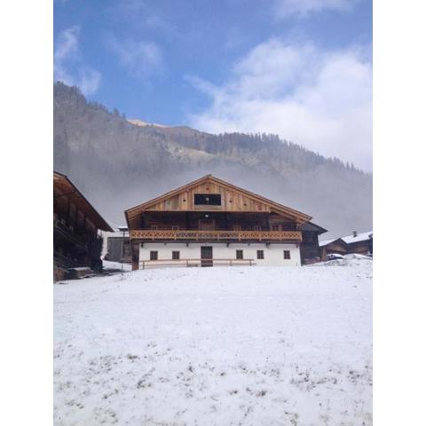 Alfenalm - Ferienwohnungen am Berg - Giatla Haus