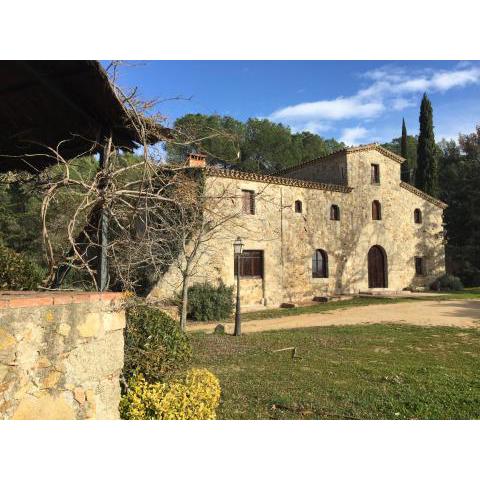 Alquiler de casa rural completa: Masía del siglo XV en la Costa Brava