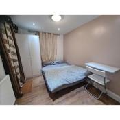 Amazing 1 bed flat near Heathrow