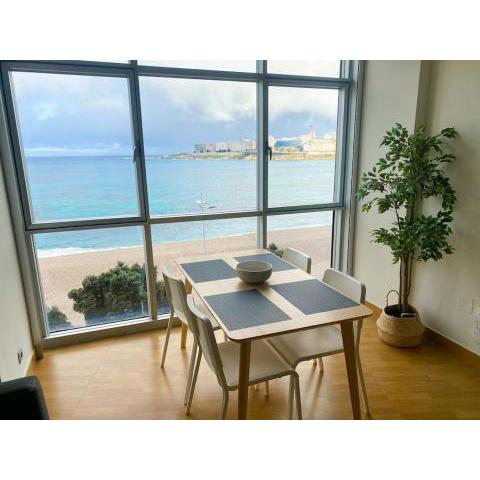 Apartamento acogedor con vistas al mar.