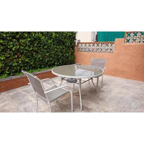 Apartamento con piscina terraza y pista de tenis