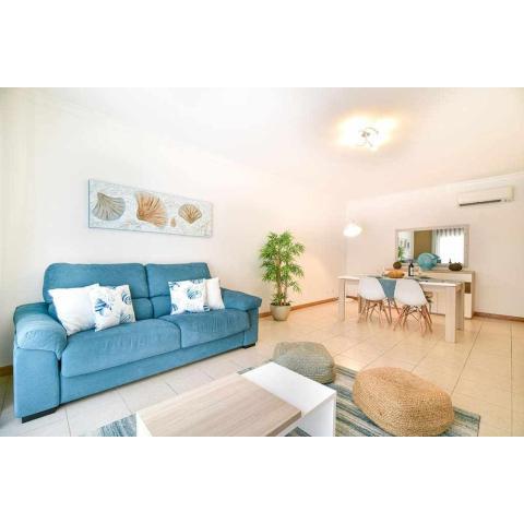 Apartamento contemporâneo a 3 minutos da praia