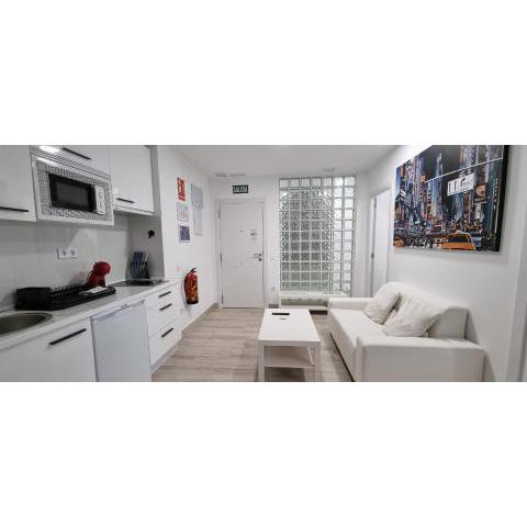 APARTAMENTO NEW YORK STYLE, BIEN COMUNICADO