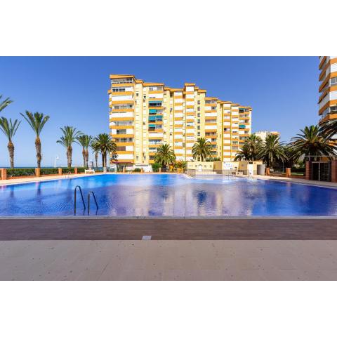 Apartamento primera linea playa Algarrobo Costa