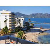 Apartamento Torre Bona - Seafront, 10 meters from the beach!