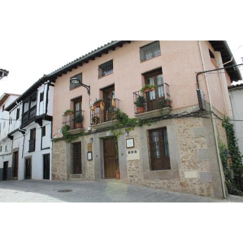 Apartamentos Rurales La Lancha