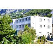 Apartment in Omis near the sea