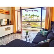 Apartment with pool Las Americas