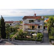 Apartments and rooms with parking space Njivice, Krk - 408