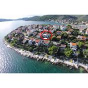 Apartments by the sea Seget Vranjica, Trogir - 978