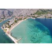 Apartments with a parking space Omis - 19051