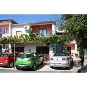 Apartments with a parking space Pula - 6985