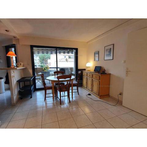 Appartement Cavalaire-sur-Mer, 2 pièces, 4 personnes - FR-1-100-277