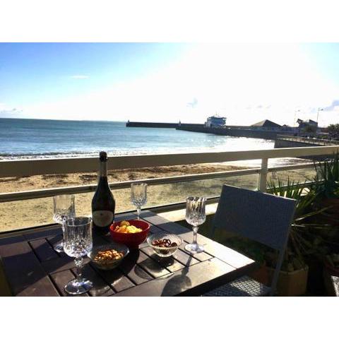 Appartement d'une chambre a Quiberon a 200 m de la plage avec vue sur la mer balcon et wifi