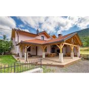 Awesome home in Vrzici with 3 Bedrooms, Jacuzzi and WiFi