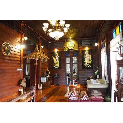 Baan Sithepaban Guesthouse