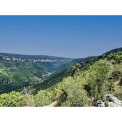 Bâtisse de charme et vue exceptionnelle entre Causses et Gorges du Tarn