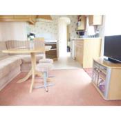 Beachside, Family-friendly, WiFi, 6 berth Caravan 226