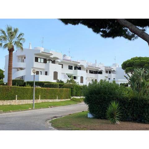 Beautiful 2-Bed Apartment in Vilamoura