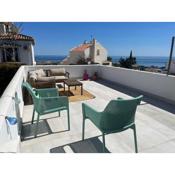 Beautiful 2 bedrooms apartment, amazing sea view terrace perfect for sunset