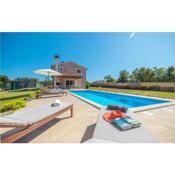 Beautiful home in Zminj with 3 Bedrooms, Private swimming pool and Outdoor swimming pool