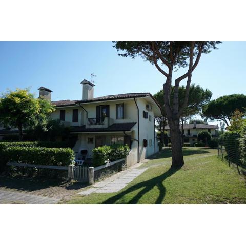 Beautiful house with Pool-tv-ac