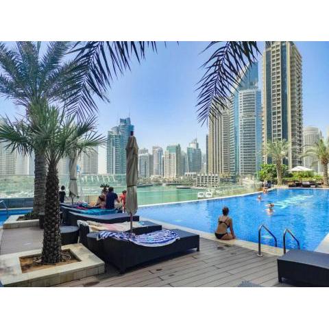 Blue dream apartment with Sea view in Dubai Marina