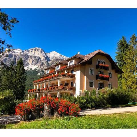 Boutique Hotel Villa Blu Cortina D'Ampezzo