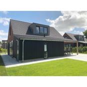 Bungalow 74 op Recreatiepark De Wielen