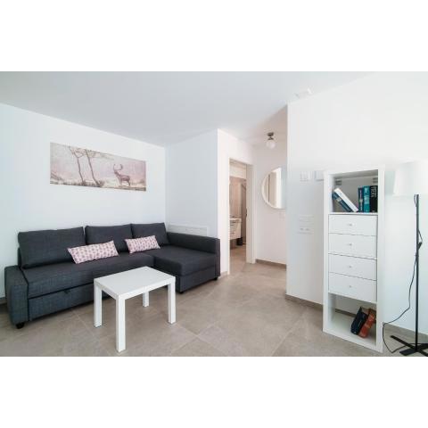 Cama Apartment 1