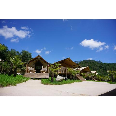 Can Bora Lodges