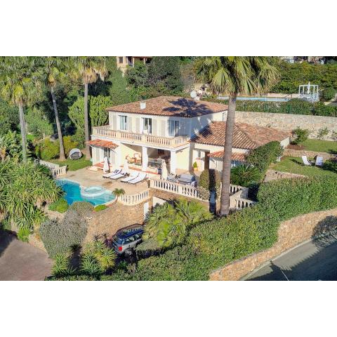 Cannes Luxury Rental - Modern villa to rent Golf Juan