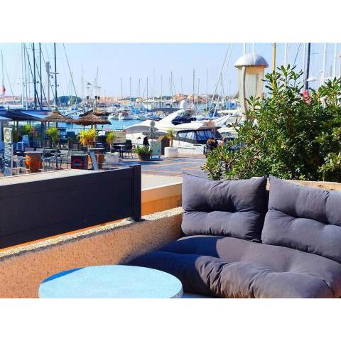 Cap Sud: terrasse; clim; centre port du Cap d'Agde