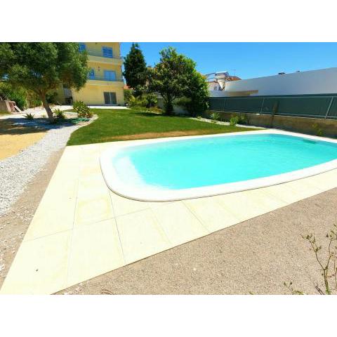 Caparica traditional V4 duplex apartment with pool Charneca da Caparica Lisboa