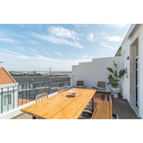 Casa Boma Lisboa - Sunny Apartment with Private Balcony and Panoramic Bridge View - Ajuda I