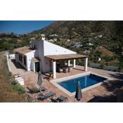 Casa Calmante - Stunning 3-bedroom Villa with Private Pool