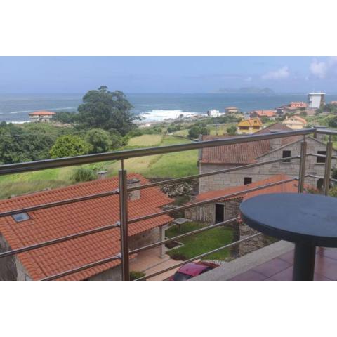 Casa cerca de Baiona con maravillosas vistas al mar.